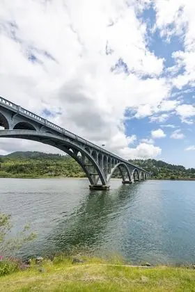 Deluxe Oda, 1 En Büyük (King) Boy Yatak, Nehir Manzaralı