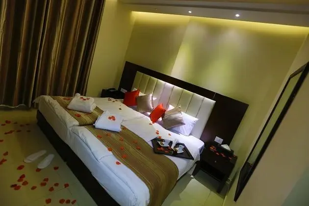 Çift ​​kişilik Three Bedrooms