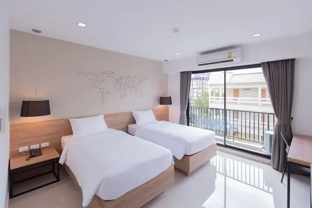 Standard Twin Room