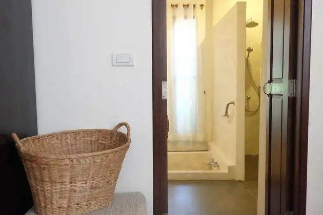 Deluxe Tek Büyük Yataklı Oda, 1 Yatak Odası, Sıcak Su Havuzu, Bahçe Manzaralı