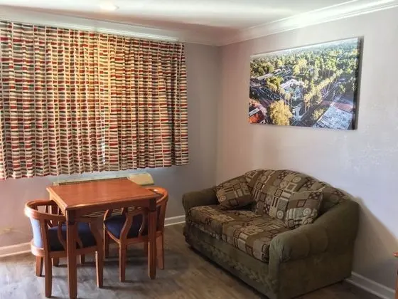 Premium Oda, 1 Büyük (Queen) Boy Yatak, Sigara İçilebilir