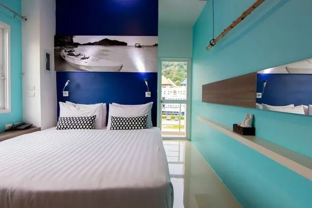 Leisure Queen Bed Room