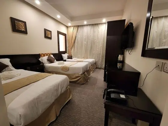 Deluxe Üç Kişilik Oda