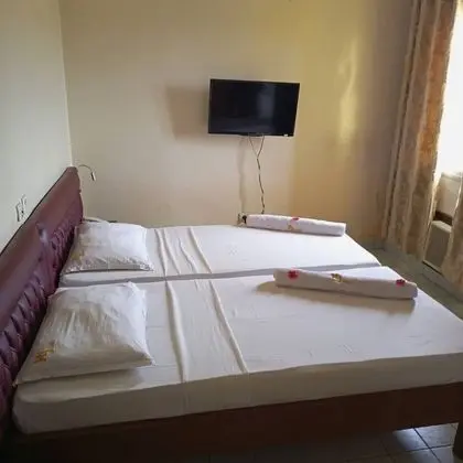 Tek Büyük Yataklı Oda
