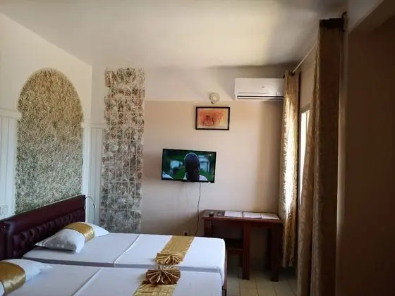 Tek Büyük Yataklı Oda