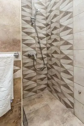 Deluxe Dört Kişilik Oda (A)