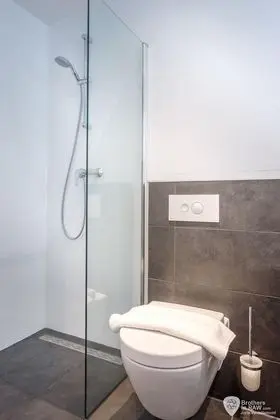 Basic Tek Büyük Yataklı Oda