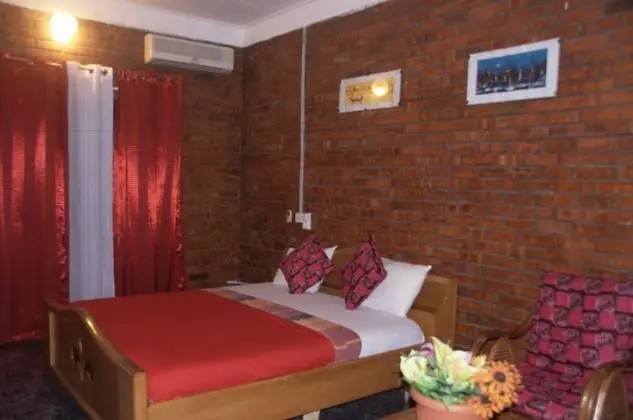 Premier Tek Büyük Yataklı Oda