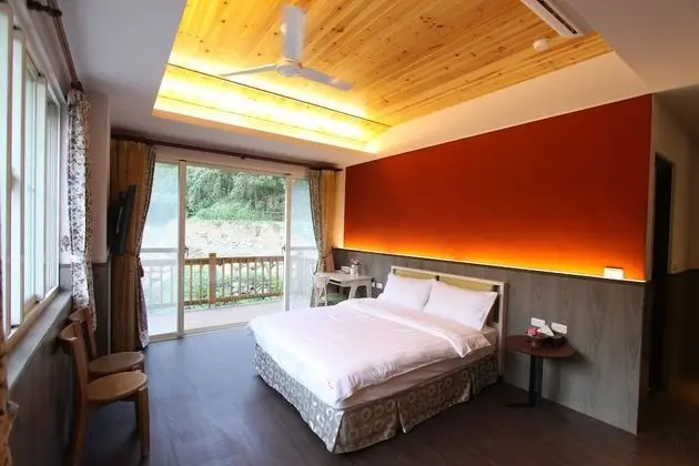 Honeymoon Tek Büyük Yataklı Oda
