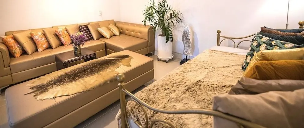 Townhome - Foreigner Only (Urban Oasis near Gyeongbokgung)