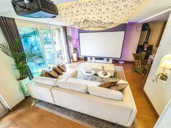 Family House - Foreigner Only, Concierge Service, Garden Area