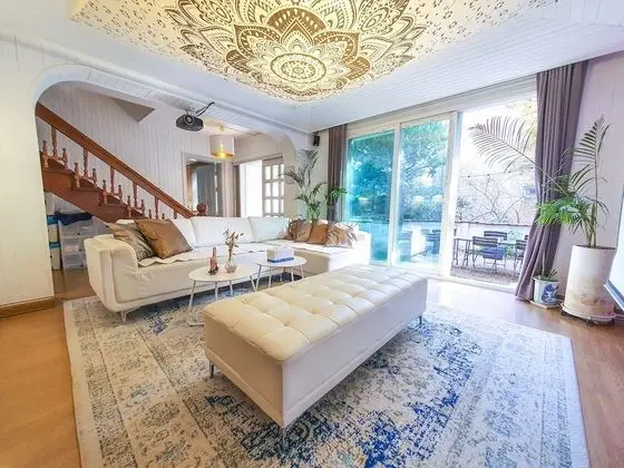 Family House - Foreigner Only, Concierge Service, Garden Area