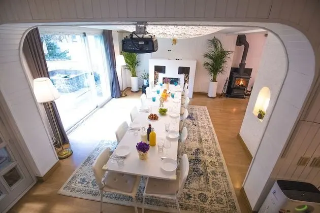 Family House - Foreigner Only, Concierge Service, Garden Area