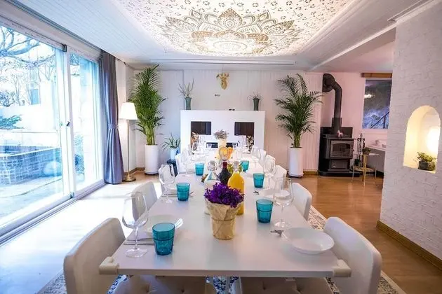 Family House - Foreigner Only, Concierge Service, Garden Area