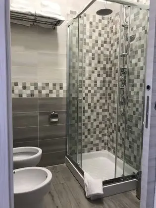 Design Tek Büyük veya İki Ayrı Yataklı Oda