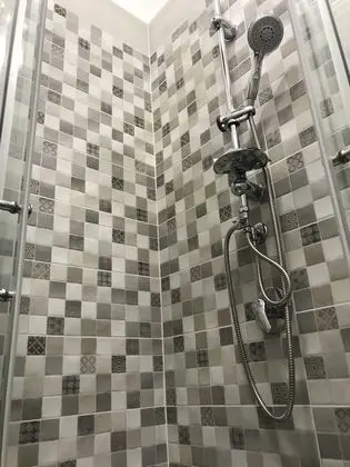 Design Tek Büyük veya İki Ayrı Yataklı Oda