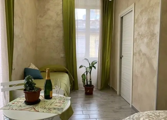 Family Süit, Balkon