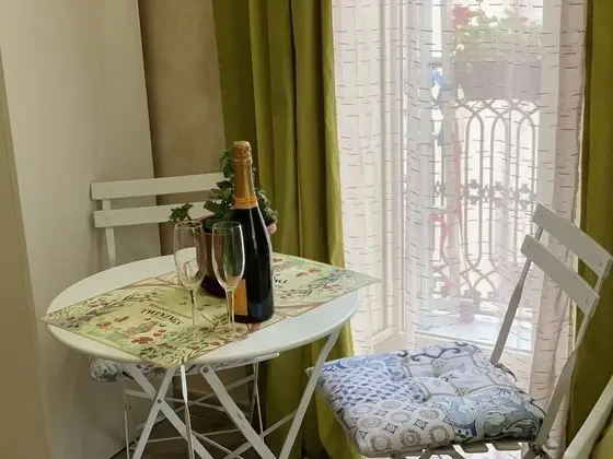 Family Süit, Balkon