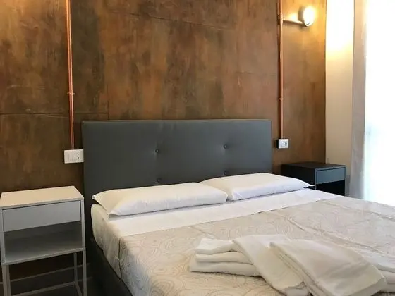 Deluxe Tek Büyük Yataklı Oda, Avlu Manzaralı