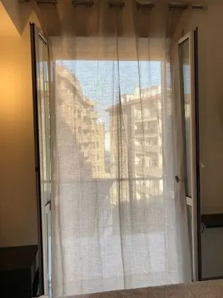 Deluxe Tek Büyük Yataklı Oda, Avlu Manzaralı