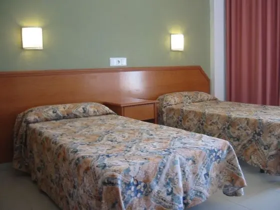 Tek Büyük Yataklı Oda, Balkon, Şehir Manzaralı