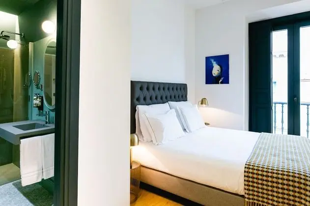 Standard Tek Büyük Yataklı Oda