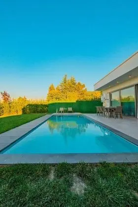 Villa - 3 Yatak Odalı, Göl Manzaralı, Özel Havuzlu