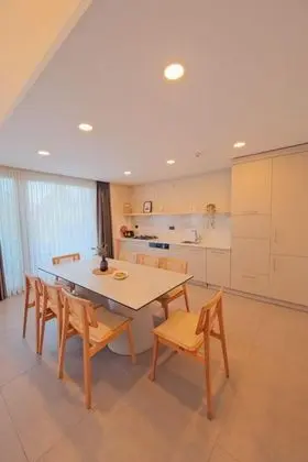 Villa - 3 Yatak Odalı, Göl Manzaralı, Özel Havuzlu