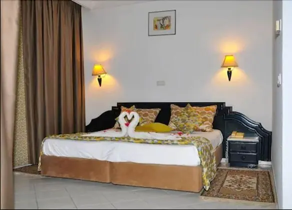 Standard Büyük Yataklı Tek Kişilik Oda