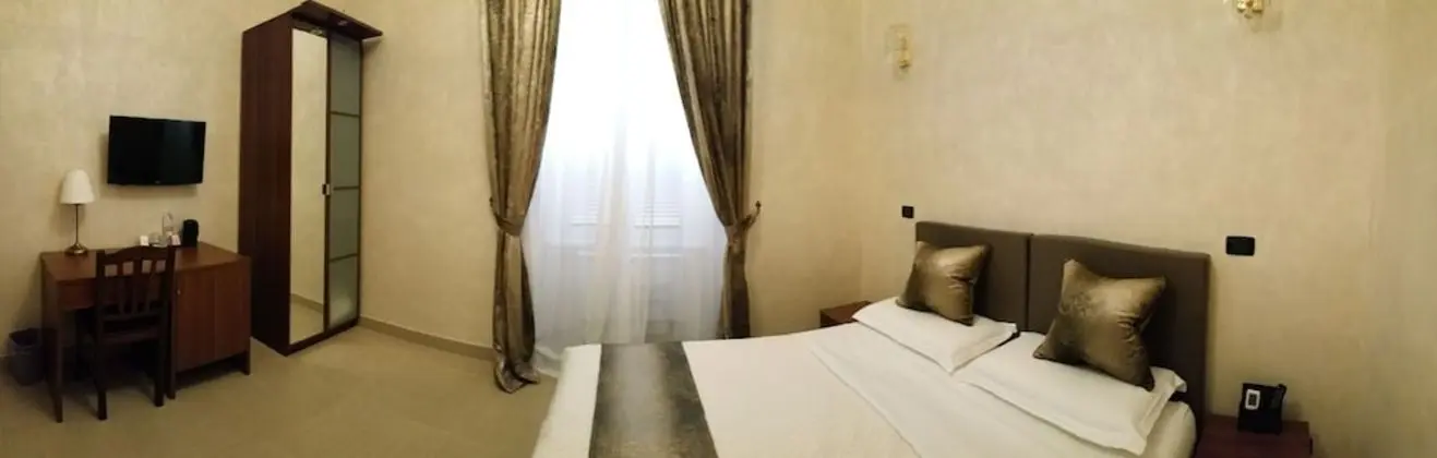 Tek Büyük veya İki Ayrı Yataklı Oda, Özel Banyo