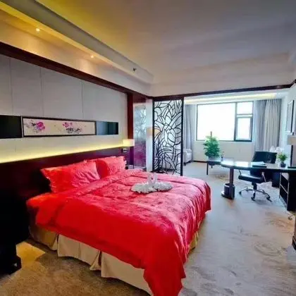 Deluxe Tek Büyük Yataklı Oda