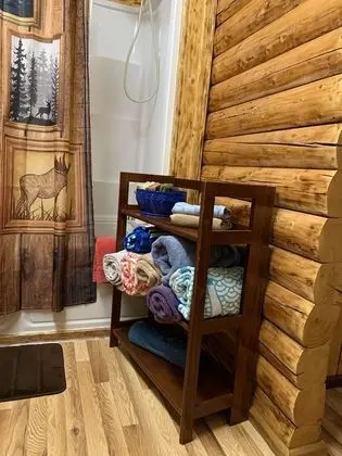 Comfortable Cabin #3 on the Kenai River