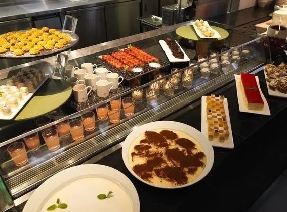 Deluxe Oda, Sigara İçilmez