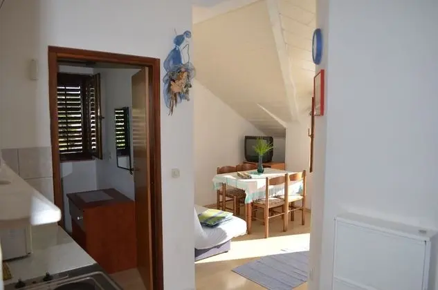 Apart Daire (Jozo - 150 m from pebble beach - A4(4)