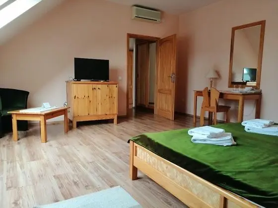 Standard Tek Büyük Yataklı Oda