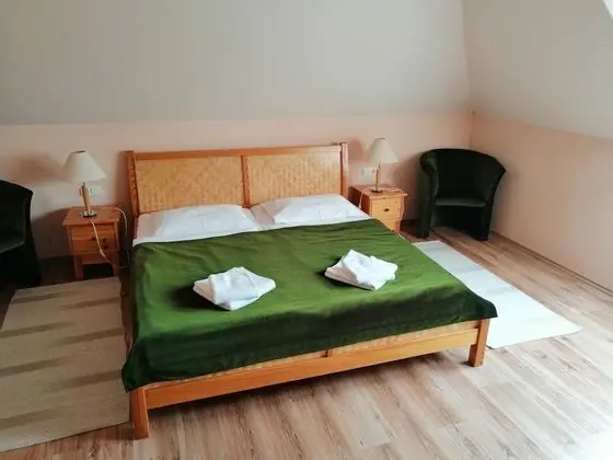 Standard Tek Büyük Yataklı Oda