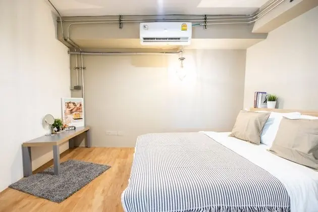2 Bedrooms