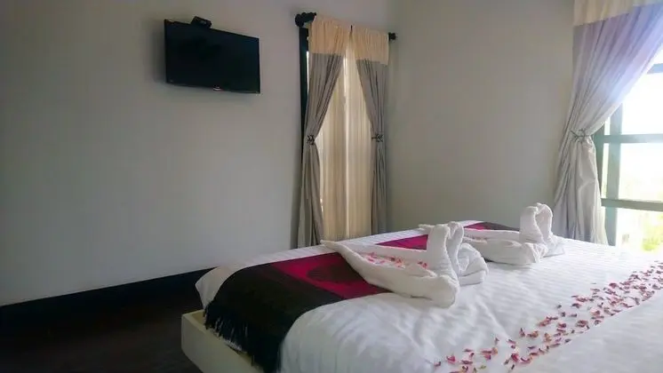 Royal Tek Büyük Yataklı Oda