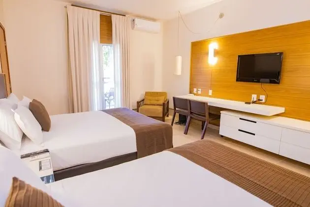 Deluxe Oda, 2 Çift Kişilik Yatak, Balkon, Havuz Manzaralı (Deluxe)