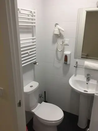 Üç Kişilik Oda, Özel Banyo