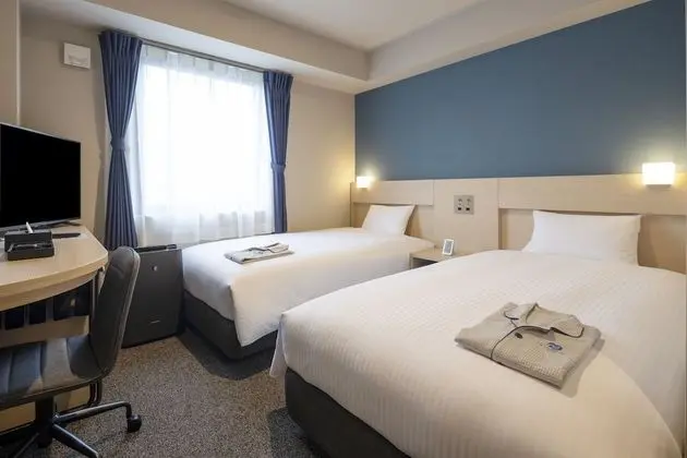 İki Ayrı Yataklı Oda, Sigara İçilmez