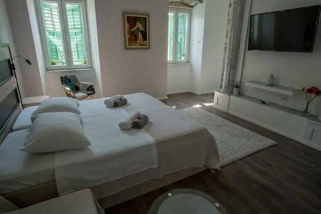 Deluxe Stüdyo