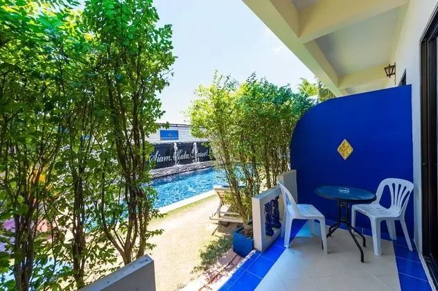 Deluxe Tek Büyük Yataklı Oda, 1 Çift Kişilik Yatak, Havuz Manzaralı