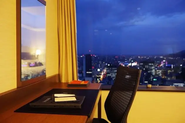 Standard Tek Büyük Yataklı Oda, Sigara İçilmez (High Floor above 23rd)