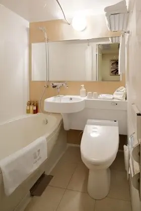 Tek Kişilik Oda, Sigara İçilebilir
