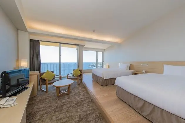 İki Ayrı Yataklı Oda, Sigara İçilmez, Okyanus Manzaralı