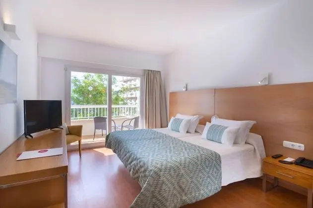 Tek Büyük Yataklı Oda, Balkon