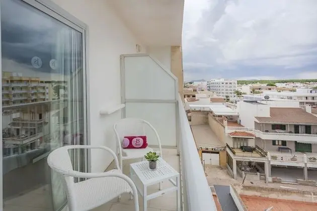 Tek Büyük Yataklı Oda, Balkon
