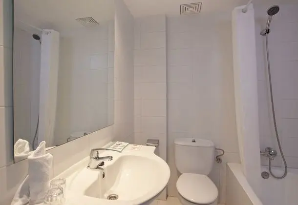 Tek Büyük Yataklı Oda, Balkon, Deniz Manzaralı
