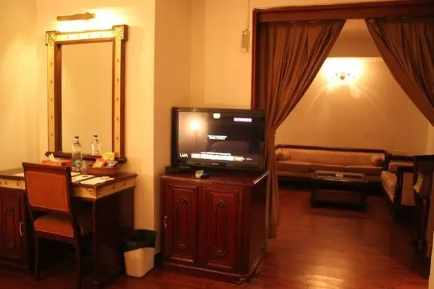 Süit, 1 Büyük (Queen) Boy Yatak